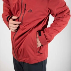 Jones Peak Bagger Skijacke Safety Red Herren -Skigeschäft jones peak bagger jacket safety red 06 gross