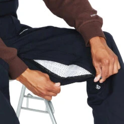 Volcom Roan Bib Winterlatzhose Black Herren -Skigeschäft volcom roan bib overall g1352306 blk 08 gross